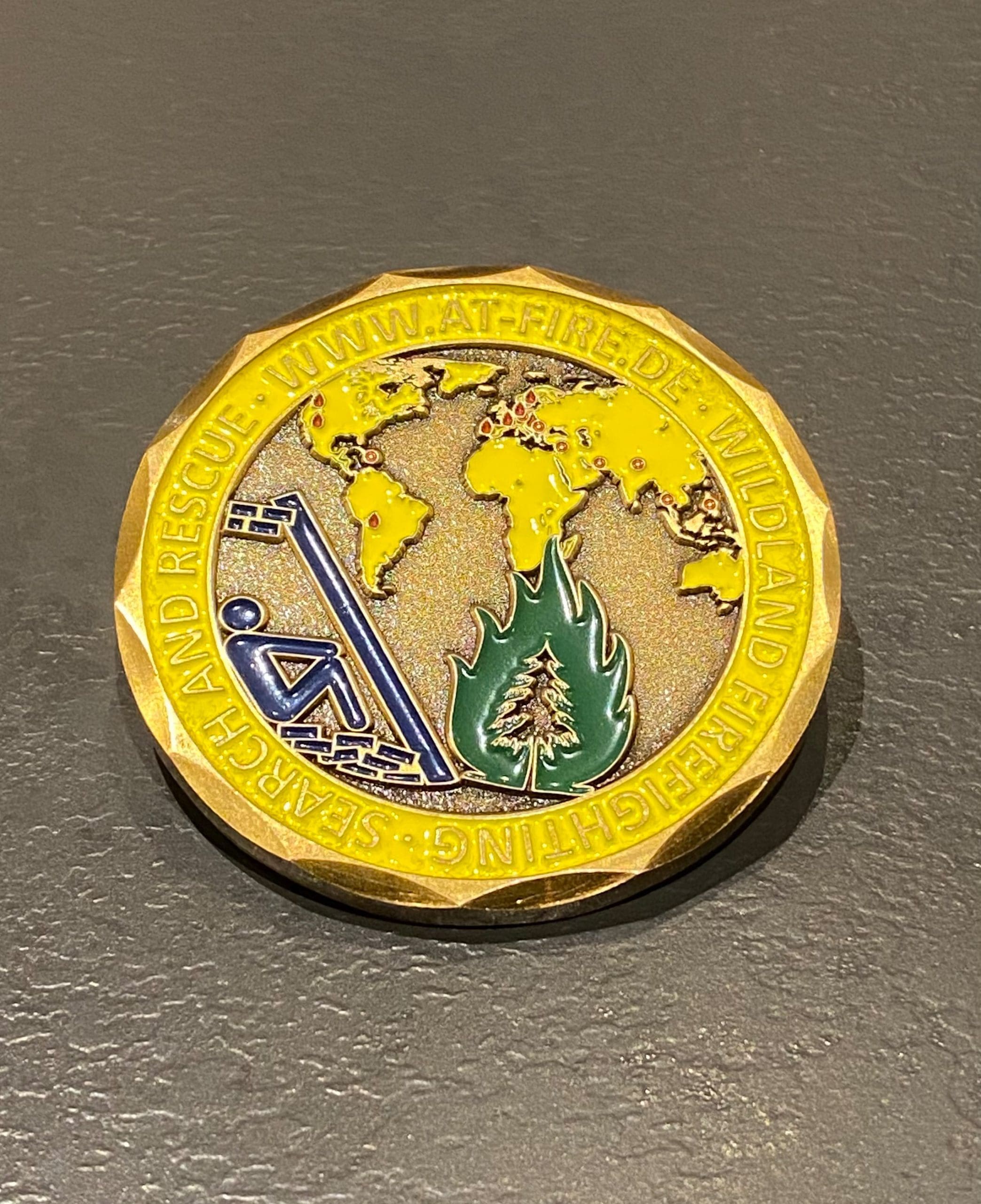 @fire - Internationaler Katastrophenschutz Challengecoin