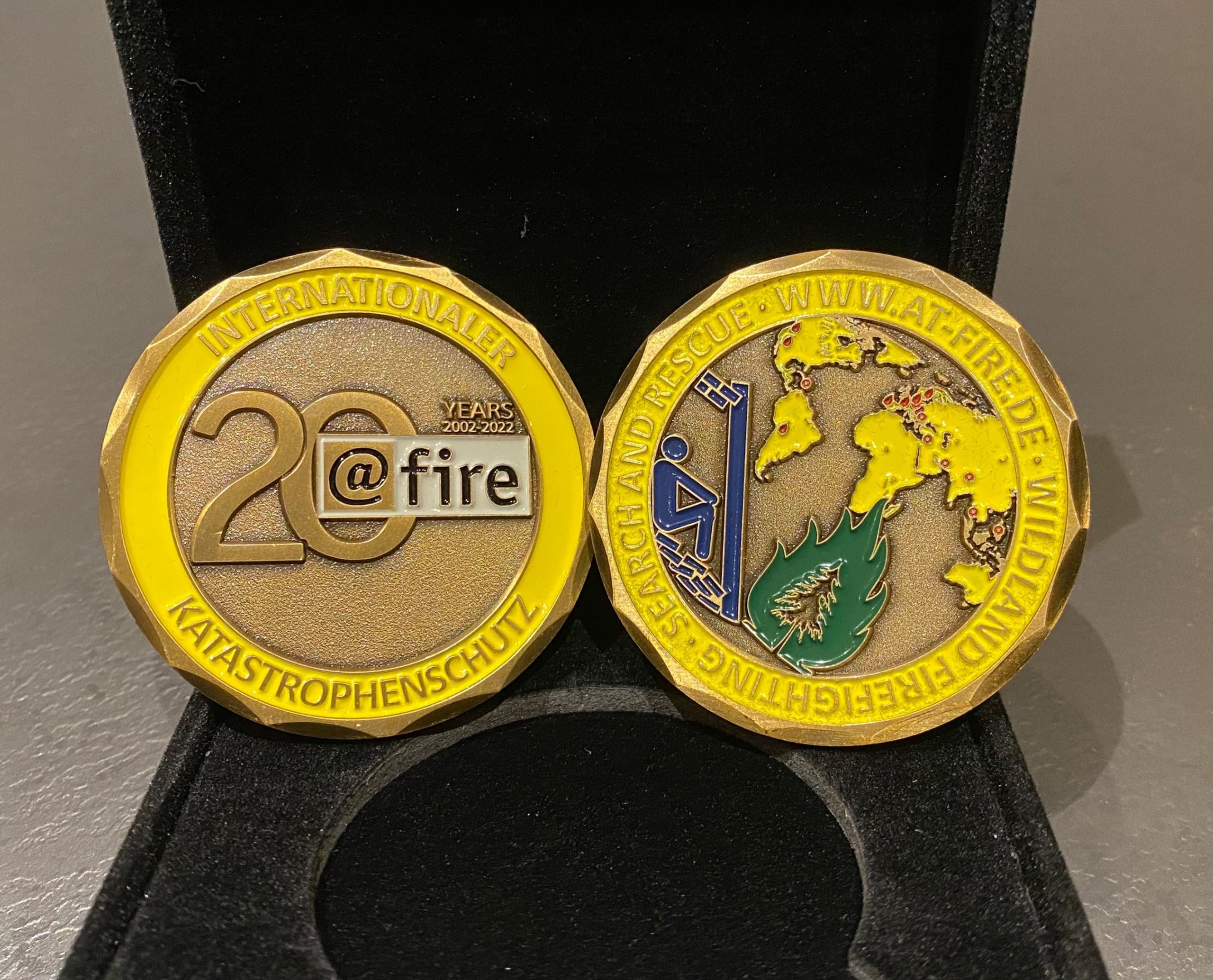 @fire - Internationaler Katastrophenschutz Challengecoin
